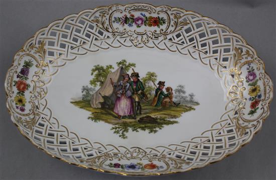 A Dresden porcelain dessert service, 34cm